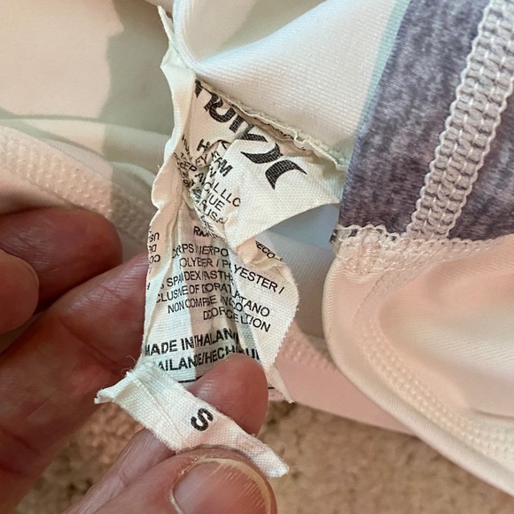 Hurley Multicolor Patchwork Rash Guard - Picture 3 of 3